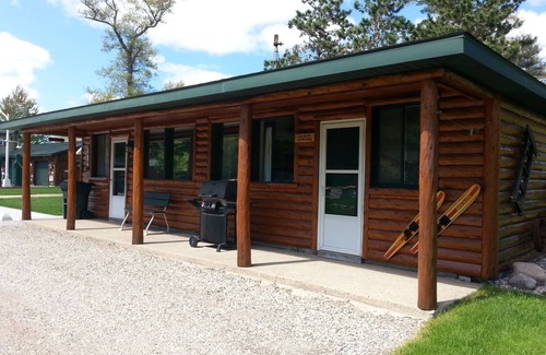Twin Lake Cabin | Exceptional South Shore Resort - The Wren with Ocean Views