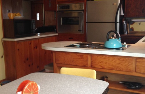 Canastota House | Unforgettable South Shore Sandy Beach & Gorgeous Sunsets