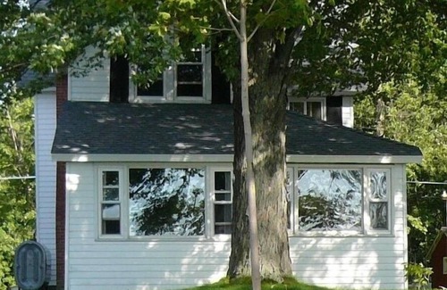 Canastota House | Unforgettable South Shore Sandy Beach & Gorgeous Sunsets