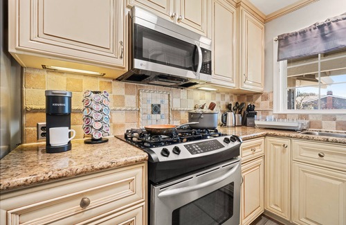 Cambrian House | South SJ 4BR: Guest Rated 10/10 with Family-Friendly Perks