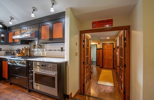 Killington Ski Chalet | Relax at South View Chalet with Spa and Pool Access!