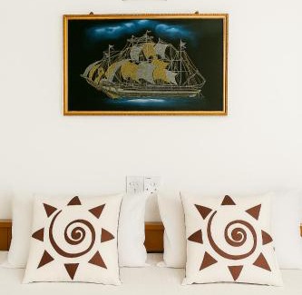 Boossa House | Cozy South View Stay with Breakfast & Pet-Friendly Options