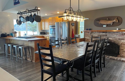 Clinton House | Waterfront Beach House on South Whidbey Island - Rated 10/10