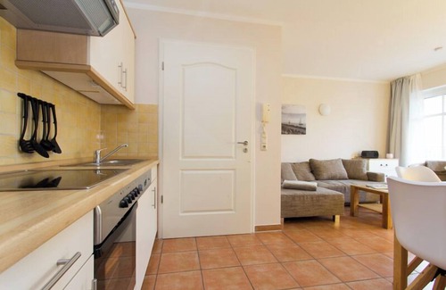 Warnemuende Apartment | Quiet South Wind Studio: Perfect for Families, Highly Rated