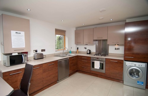 Southampton Apartment | Comfortable Southampton Serviced Apartment with Great Amenities