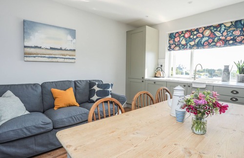 Holyhead Cottage | Southcott Apartment: Pet-Friendly Retreat with Garden Access