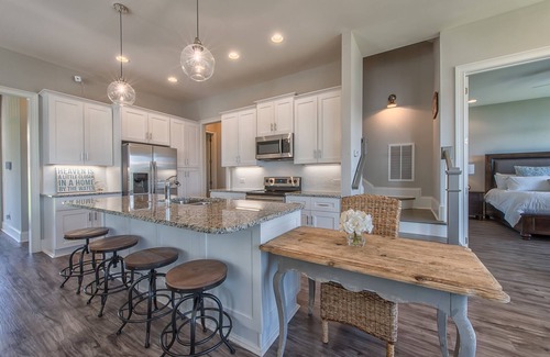 Lake Norman of Catawba House | Idyllic Southern Breeze: Pet-Friendly Lakefront Escape