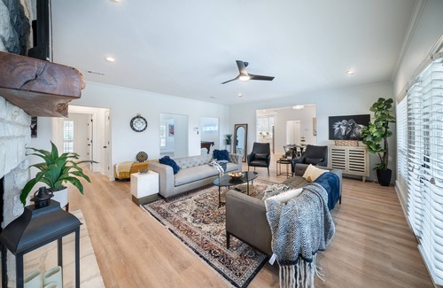 Austin House | Relax at Southern Comfort: Heated Pool, Spa & Billiards