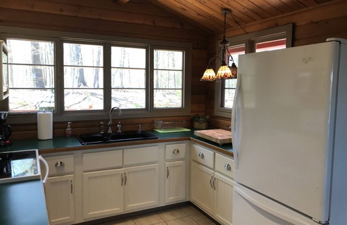 French Lick Cabin | Relaxing Southern Grace Cabin by Patoka Lake with Hot Tub