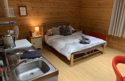 Didcot Apartment | Family-Friendly Retreat at Southernwood - Garden Lodge 4