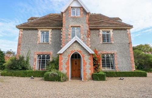 Southrepps House | Discover Southrepps Lodge: Your Pet-Friendly Retreat