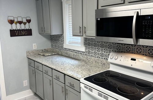 Wilmington Villa | Discover Southside Villa in the Vibrant South Front District