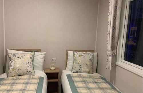 Skegness Resort | Discover Southview Holiday Park: Deluxe Caravan Retreat