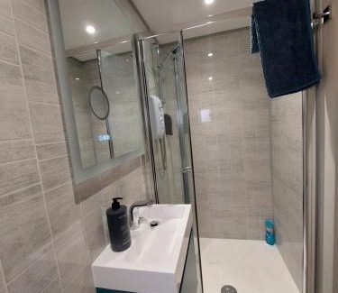 Southwell House | Book Your Stay at Southwell Home Stay - Family and Pet Friendly