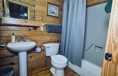 Oden Cabin | Experience Southwest Cabin 5: Ideal for Family Retreats