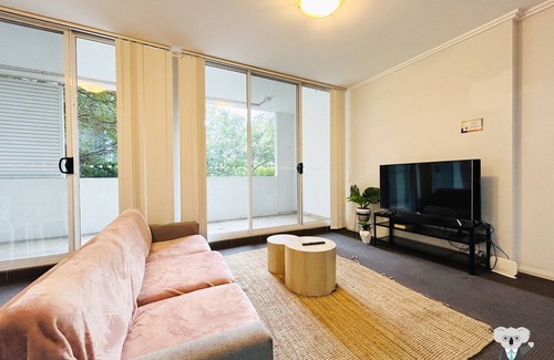 Warwick Farm Apartment | Family-Friendly Retreat in Southwest Liverpool with Parking
