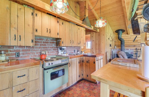 Wisdom Cabin | Southwest Montana Ski Country: Family Cabin Escape