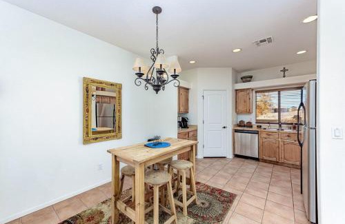 Lake Havasu City House | Southwest Oasis Pool Spa Pool Table Sleep20