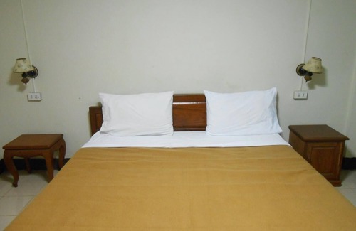 Vientiane Hotel | Affordable Family Stay with Breakfast at Souvanna Hotel 1