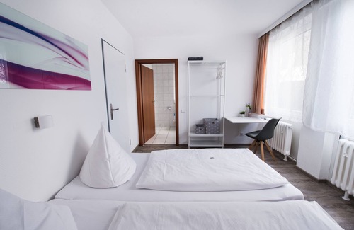 Niederzwehren Hotel | Enjoy Family-Friendly Comfort at SOVA Hotel with Pool Access