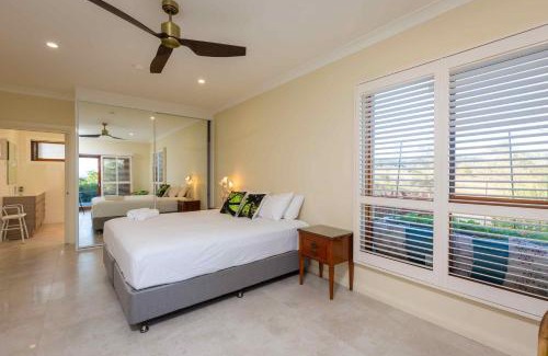 Lovedale House | Explore Sovereign Hill Country Villa: Family-Friendly Retreat