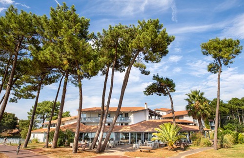 Soustons House | Discover SOWELL Family Pignada Plage - Oceanfront Getaway