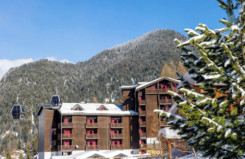 Valfrejus House | Family-Friendly Retreat at SOWELL Valfréjus with Spa & Pool