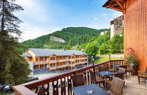 Pra Loup House | Pet-Friendly Retreat at SOWELL RÉSIDENCES Pra Loup