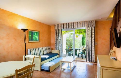 Arles Resort | Discover SOWELL RESIDENCES Les Mazets with Pool & Spa