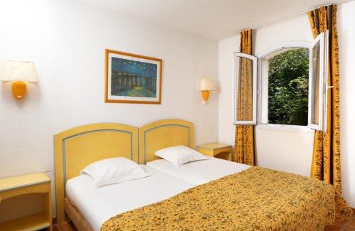 Arles Resort | Discover SOWELL RESIDENCES Les Mazets with Pool & Spa