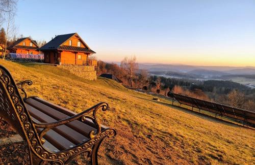 Jugow Apartment | Discover Sowiogórska Ostoja: Guest Rated 9.6, Oceanfront Bliss