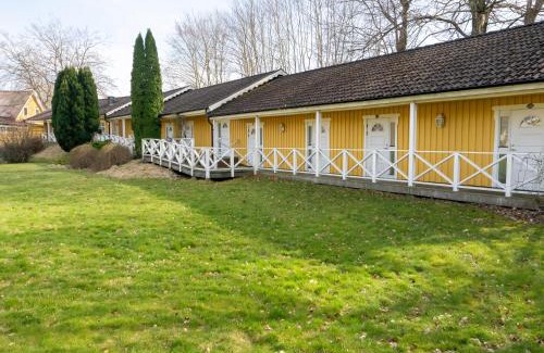Ljungbyhed Hotel | Explore Spångens Gästgivaregård: Pet-Friendly Retreat