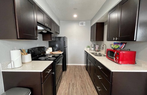 Norman Apartment | Inviting OU-2 Bed Apartment Near Hospital with Great Amenities