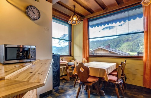 Schonbach House | Spacious Sport Club House for Groups at Ski Slope