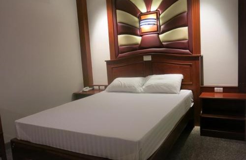 Cha-am Hotel | Budget-Friendly SP Park Cha-am with Pool & Family Fun