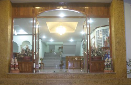 Nai Muang Hotel | Affordable SP Residence with Breakfast & Hot Tub Access
