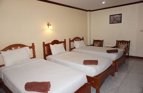 Nai Muang Hotel | Budget-Friendly SP Residence with Family Amenities & Dining