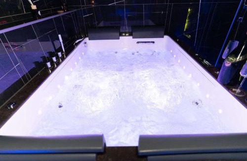Mulhouse Apartment | Indulge at Spa 68: Rated 9.5/10 with Family-Friendly Amenities