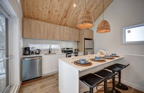 Sainte-Beatrix House | Experience NatureX & Spa: Family-Friendly Retreat Awaits