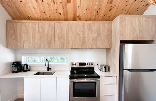Sainte-Beatrix House | Experience NatureX & Spa: Family-Friendly Retreat Awaits