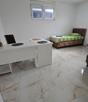 Petrovaradin Apartment | Spa apartman zatvoreni bazen