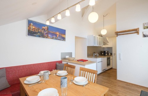 Schonbach House | Private Holiday Home with Family-Friendly Amenities