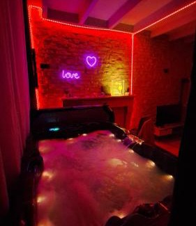 Avanton House | Spa, gite à 5 min du Futuroscope