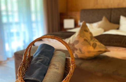 Hopfgarten in Defereggen Hotel | Relaxing Spa Retreat at Hotel Zedern Klang - Top-Rated Stay