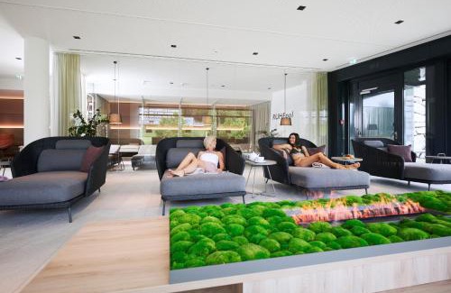 Bad Leonfelden Hotel | Relax at Spa Hotel Bründl: Top-Rated Amenities Await