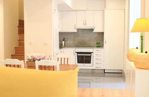 Mondariz-Balneario Apartment | Elegant Spa Retreat in Mondariz - 30 Min to Vigo Beaches