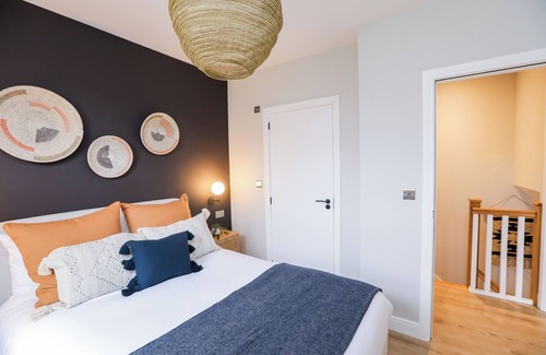 Hereford House | Indulgent Retreat with Spa-Like Bathrooms and Family Amenities