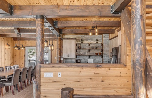 Saint-Philemon Ski Chalet | SPA , Montagne, Table de babyfoot | Le Pionnier
