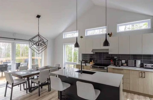 Saint Come Ski Chalet | Spa & Pool table - Chalet D-tente