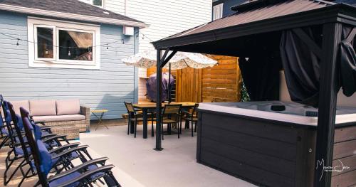 Trois-Pistoles Ski Chalet | Spa & Pool Table - Le Parvis